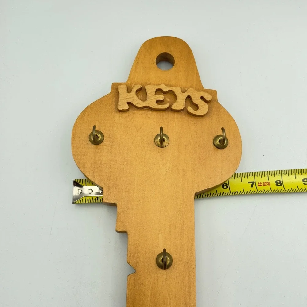 Vintage Wooden Key Shaped Wall Mounted Key Holder 5 Hook Honey Brown Retro Decor